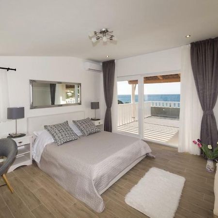 Luxury Villa Vela Rina ドゥルヴェニック・マリ エクステリア 写真